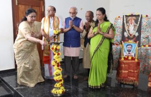 அந்த்ரிக்ஷா சுடர்ஒளி: வித்தியாசமான முறையில் பிறந்தநாள் விழா கொண்டாட்டம்