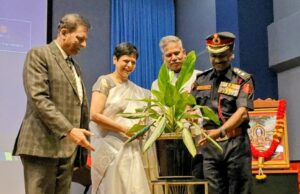உலக விபத்து காய தினத்தை முன்னிட்டு, உயிர்காக்கும் “பிளாட்டினம் 10 நிமிடங்கள்” திட்டத்திற்காக ராமையா நினைவு மருத்துவமனை சார்பில் முதலுதவி அளிப்பவர்களுக்குப் பயிற்சி